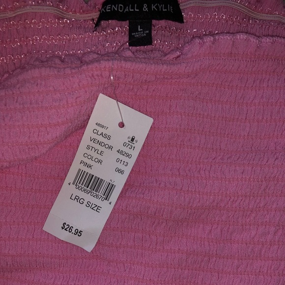 KENDALL & KYLIE - Picture 2 of 2